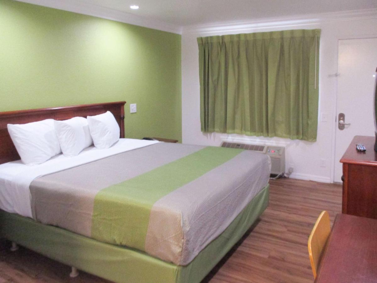 Motel 6-Fresno, CA Esterno foto